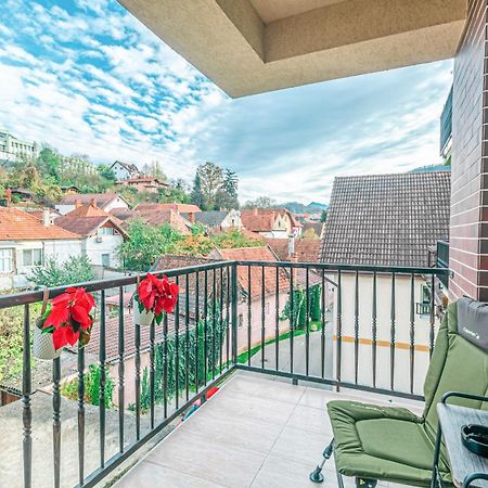 Opera Apart 2 Apartment Brasov Ngoại thất bức ảnh