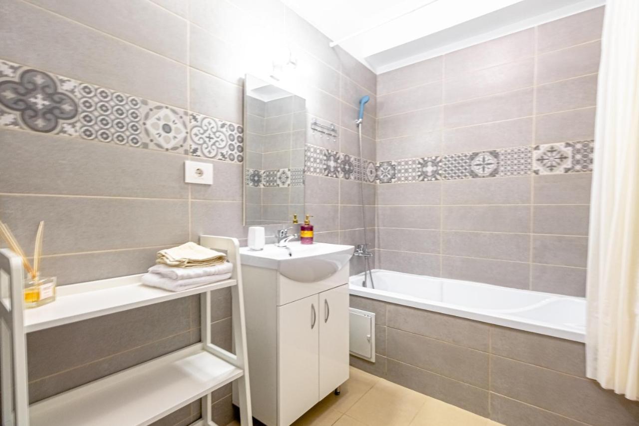 Opera Apart 2 Apartment Brasov Ngoại thất bức ảnh