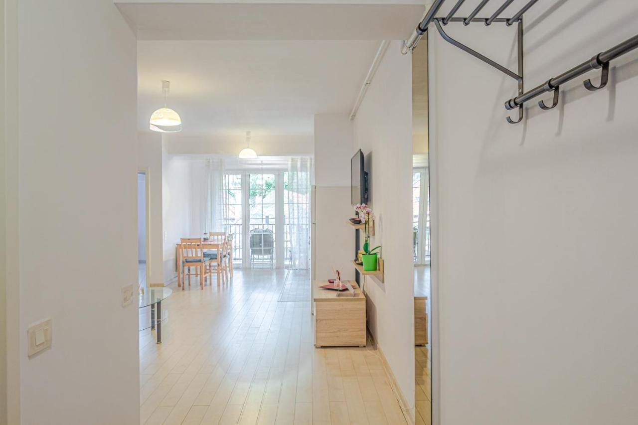 Opera Apart 2 Apartment Brasov Ngoại thất bức ảnh