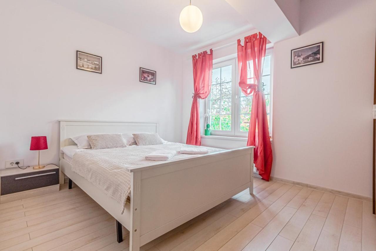 Opera Apart 2 Apartment Brasov Ngoại thất bức ảnh