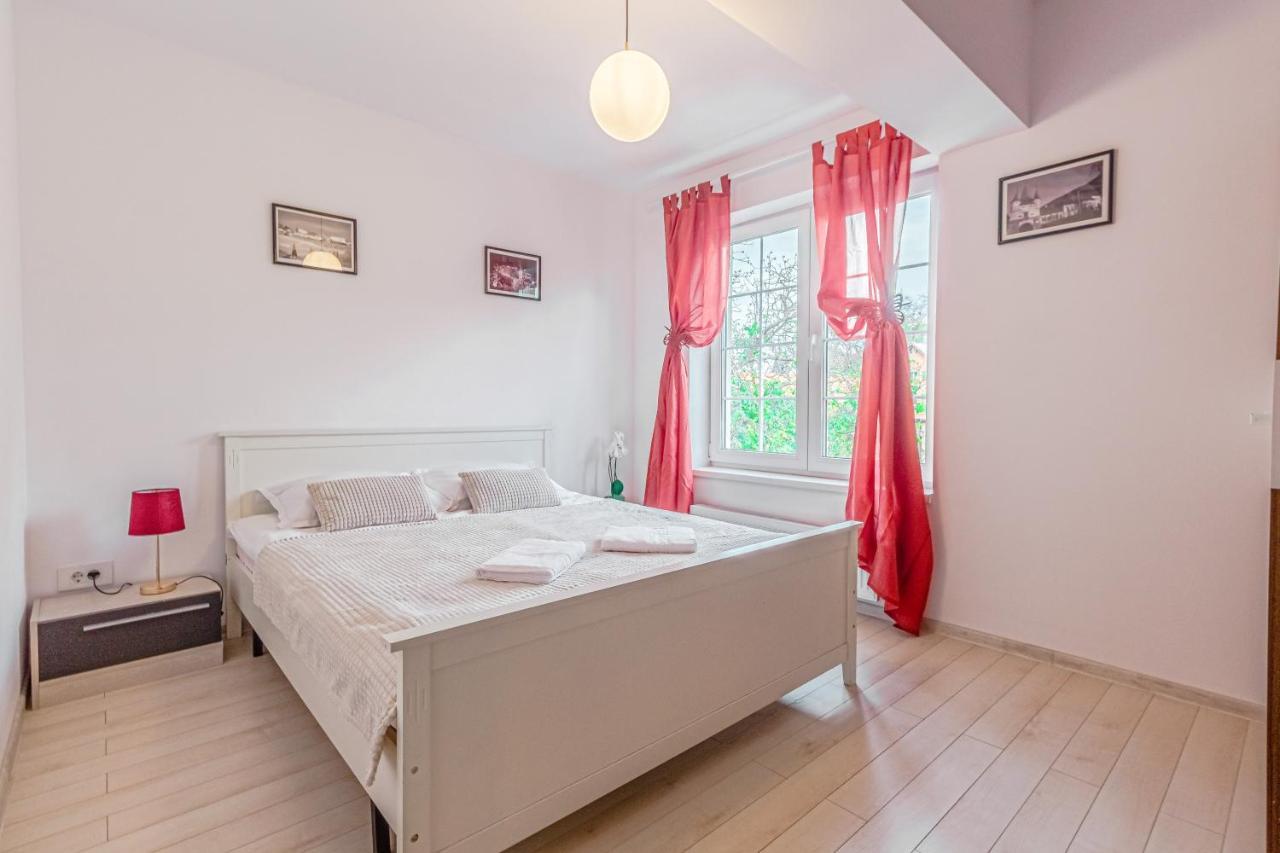 Opera Apart 2 Apartment Brasov Ngoại thất bức ảnh
