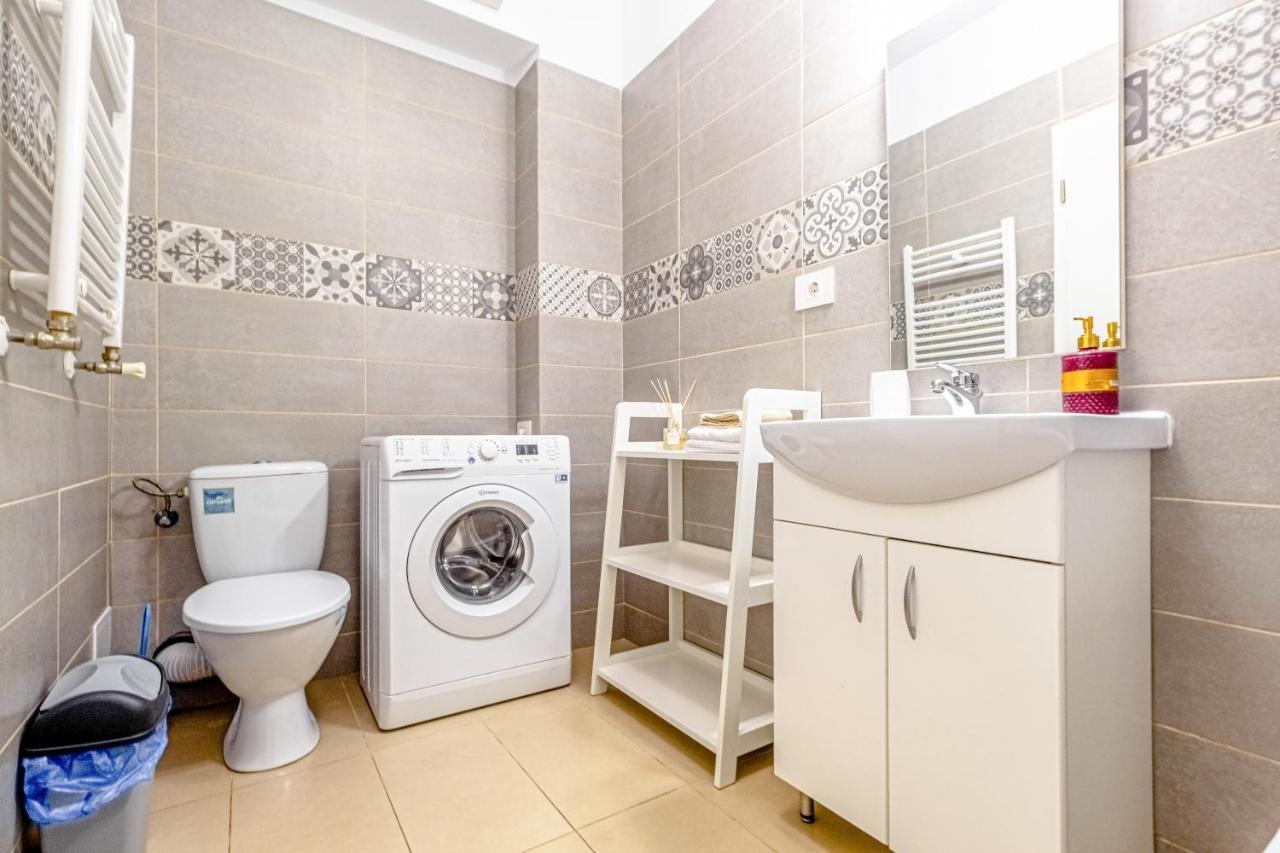Opera Apart 2 Apartment Brasov Ngoại thất bức ảnh