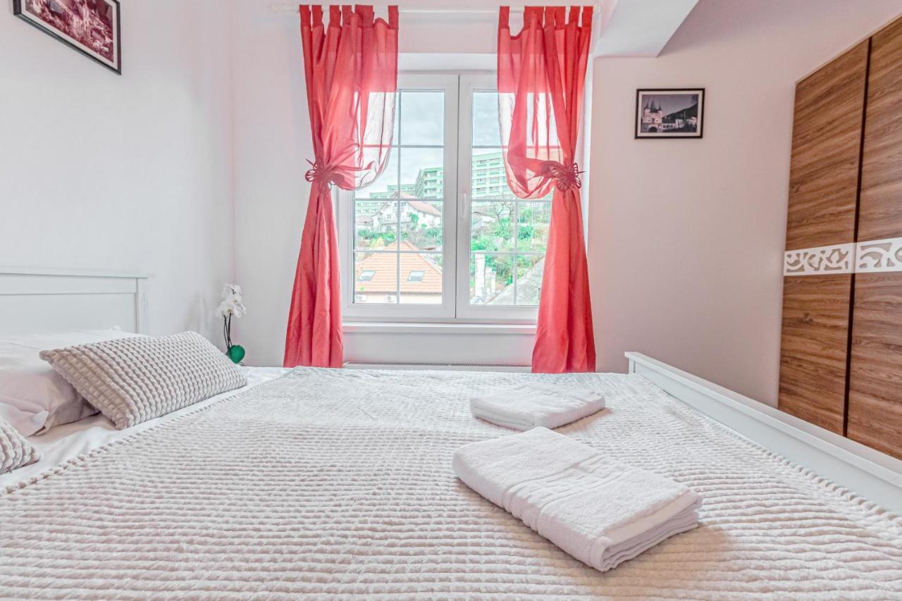 Opera Apart 2 Apartment Brasov Ngoại thất bức ảnh